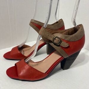 Mix Mooz Brick Red and Brown Block Heeled Leather Retro Shoes w Strap. Size 9